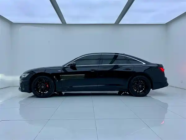 Audi A6L 2024, фото 4