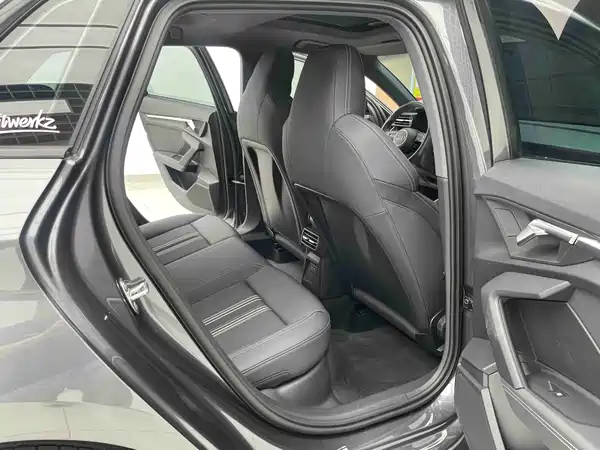 Audi A3 2022, фото 6