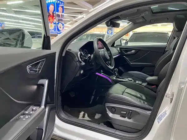 Audi Q2L 2022, фото 7