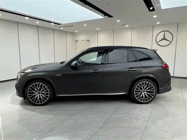 Mercedes-Benz GLC AMG 2024, фото 3