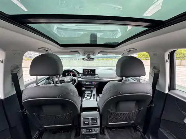 Audi Q5L 2022, фото 22