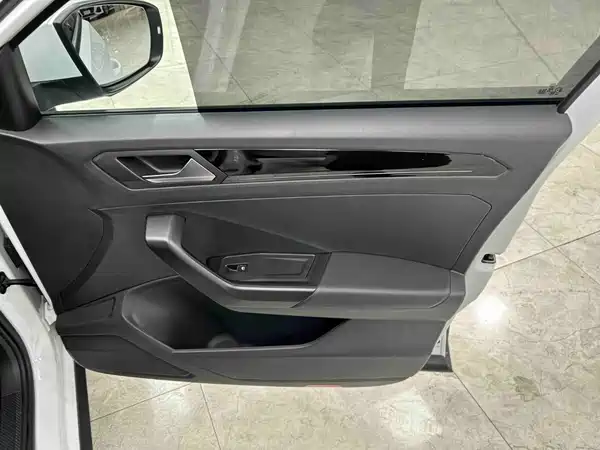 Volkswagen T-ROC 2022, фото 12