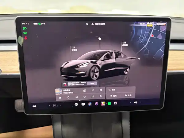 Tesla Model 3 2022, фото 14