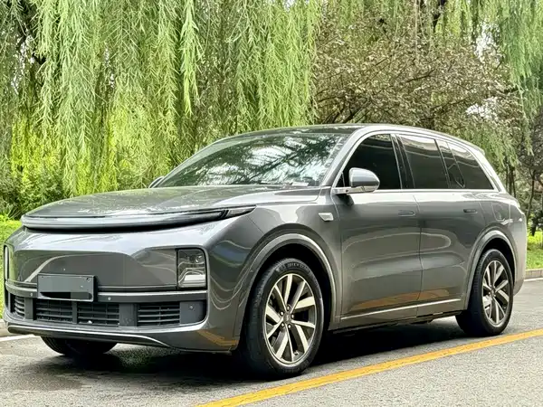 Li Auto L8 2023
