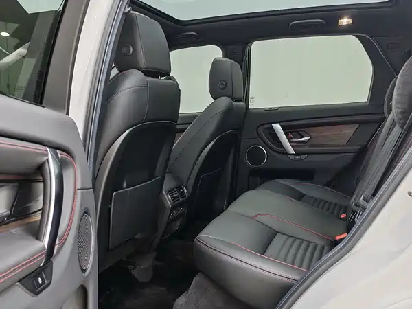 Land Rover Discovery Sport 2022, фото 9