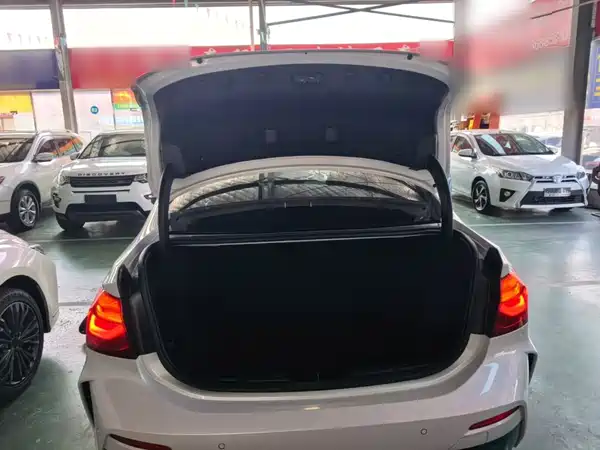 BMW 1 Series 2022, фото 18