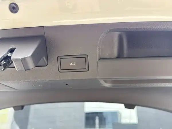 Volkswagen Passat CC 2024, фото 2