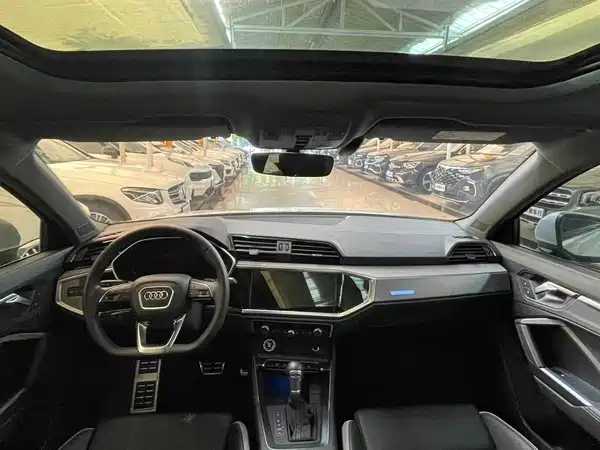 Audi Q3 2024, фото 9