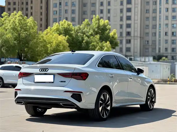 Audi A3 2023, фото 4