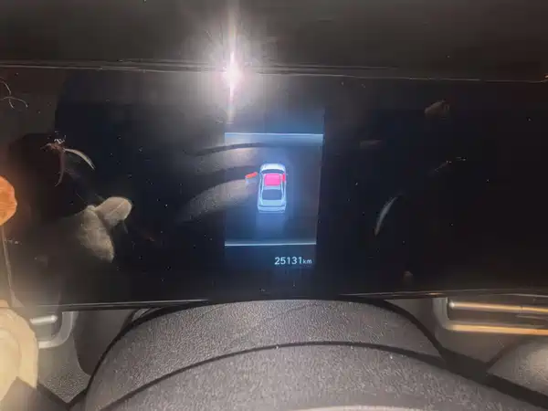 Hyundai Elantra 2023, фото 6