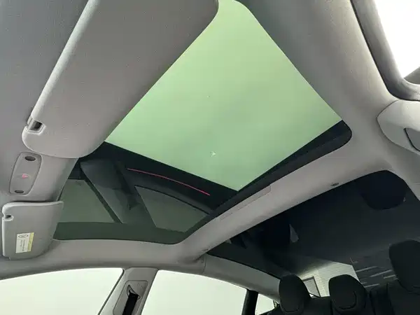 Tesla Model 3 2023, фото 10