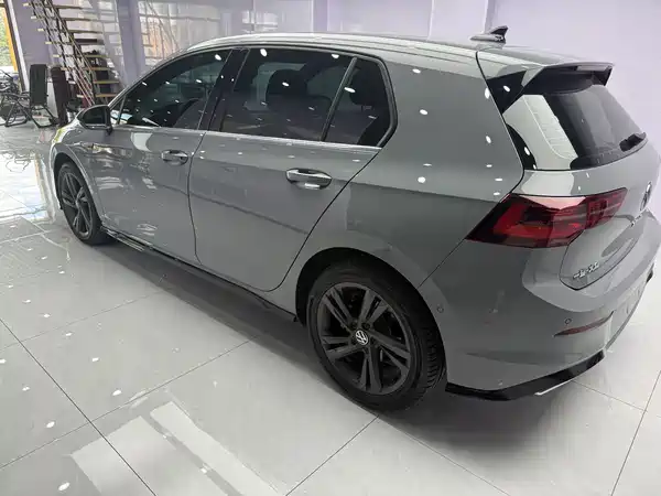 Volkswagen Golf 2023, фото 4
