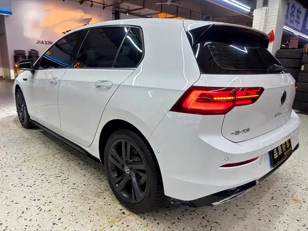 Volkswagen Golf 2023, фото 5