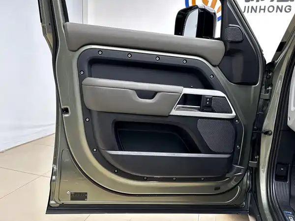 Land Rover Defender 2022, фото 4
