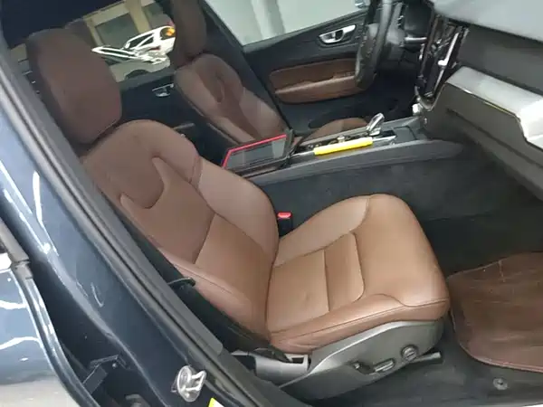 Volvo XC60 2024, фото 24