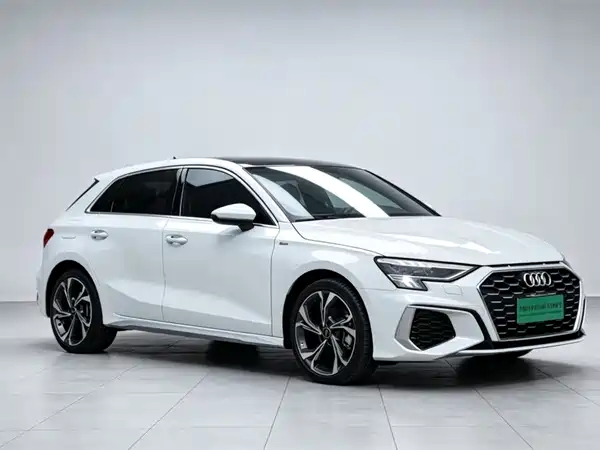 Audi A3 2022, фото 3