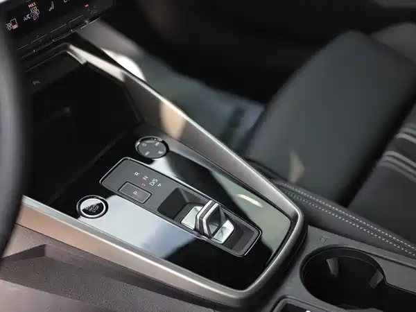 Audi A3 2022, фото 14