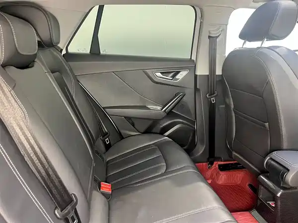 Audi Q2L 2022, фото 8