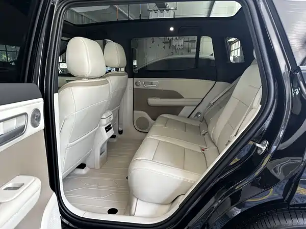 Toyota bZ3X 2025, фото 15