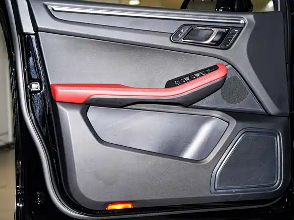 Porsche Macan 2024, фото 16