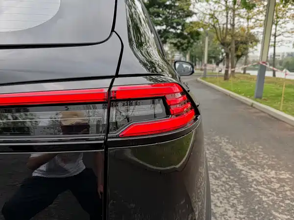 Toyota Frontlander 2025, фото 10