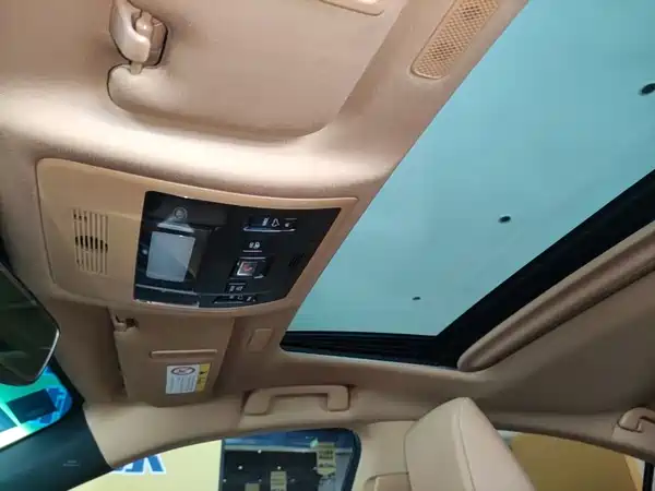 Lexus ES 2022, фото 17