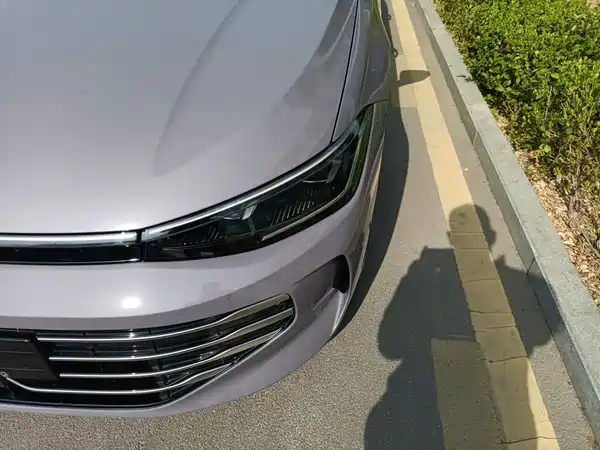 Volkswagen Passat 2025, фото 17