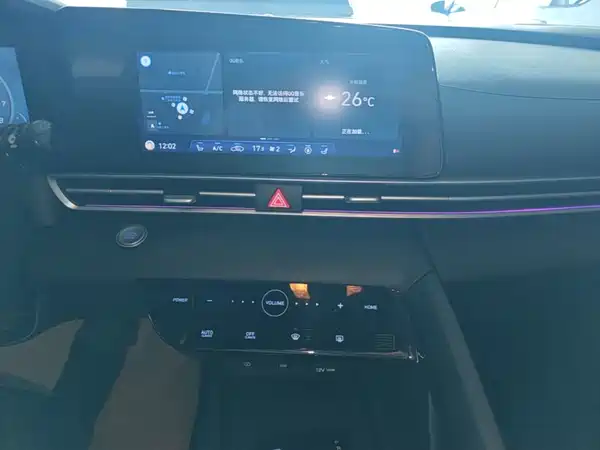 Hyundai Elantra 2022, фото 12
