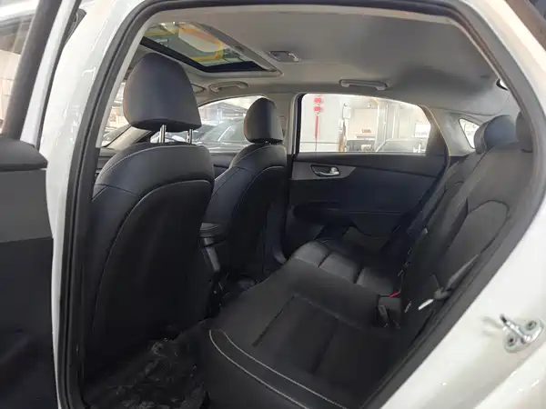 Kia K3 2024, фото 5