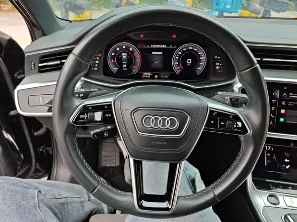 Audi A6L 2023, фото 2