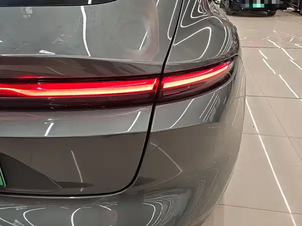 NIO ET5 2022, фото 7