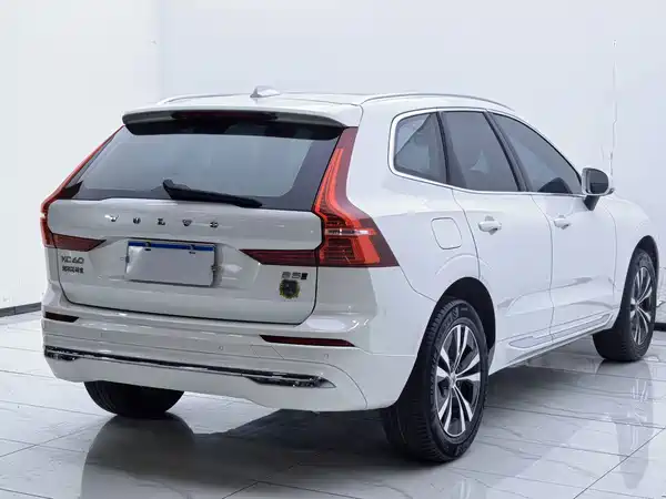 Volvo XC60 2023, фото 7