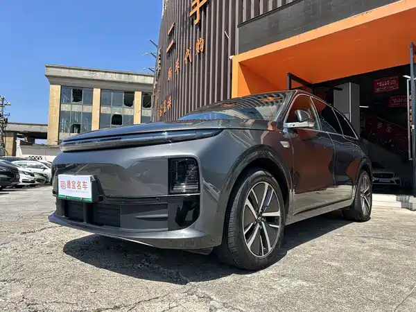 Li Auto L6 2024