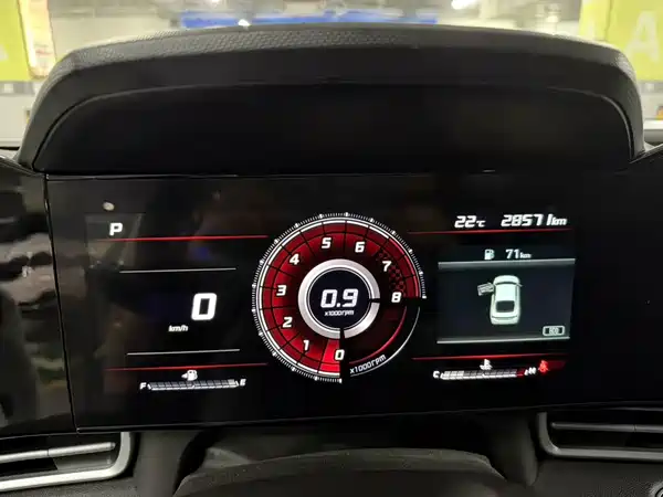Hyundai Elantra 2022, фото 13
