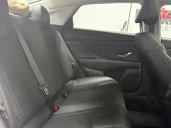 Hyundai Elantra 2021, фото 12