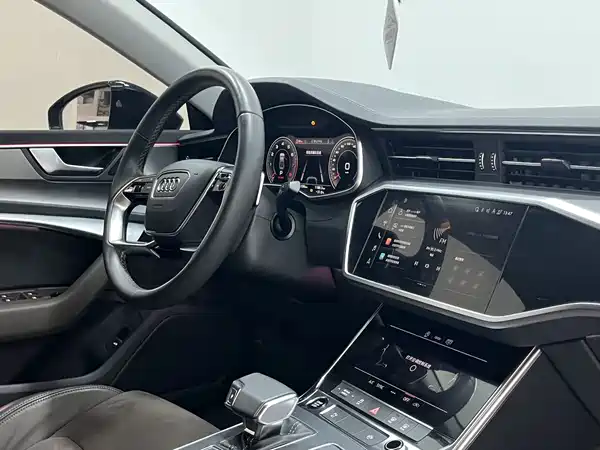 Audi A7L 2024, фото 18