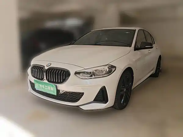 BMW 1 Series 2023