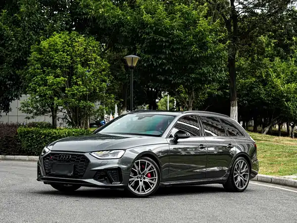 Audi S4 2023