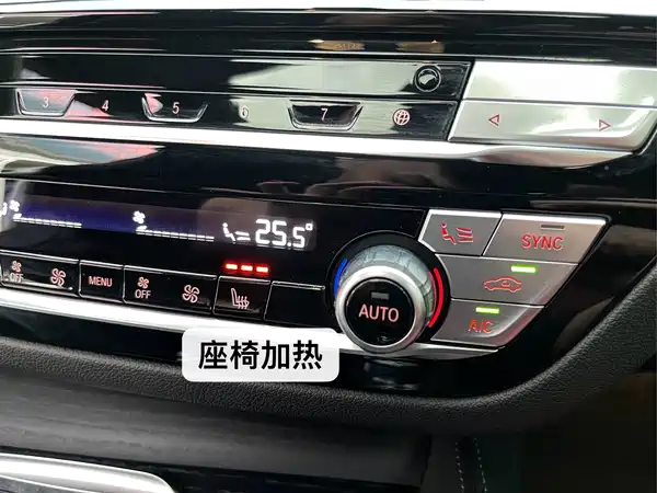 BMW 5 Series 2023, фото 25
