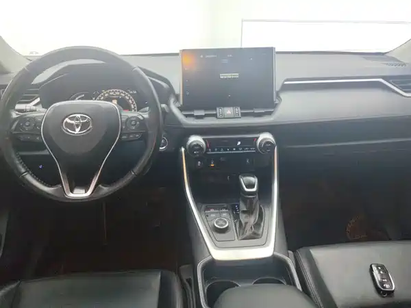 Toyota Wildlander PHEV 2021, фото 12