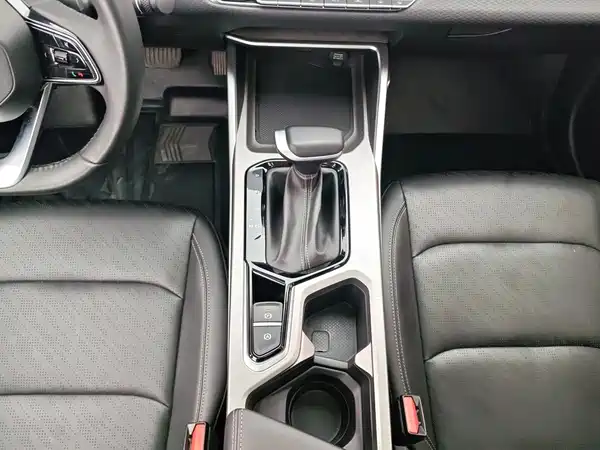 Geely Emgrand 2023, фото 16
