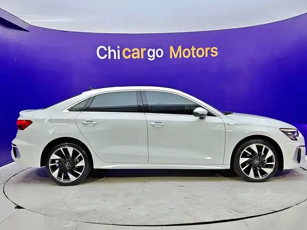 Audi A3 2023, фото 4