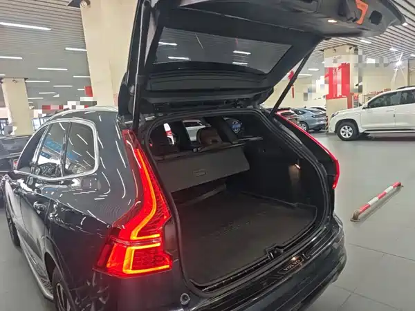 Volvo XC60 2023, фото 18