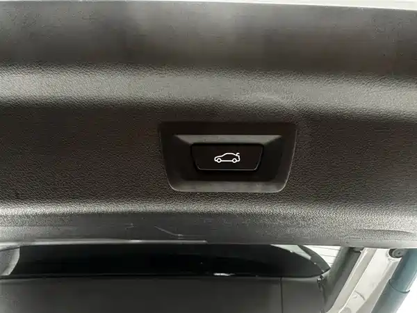 BMW X1 2023, фото 24