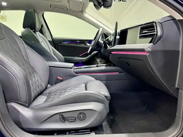 Volkswagen Magotan 2024, фото 18