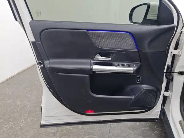 Mercedes-Benz GLA 2022, фото 19