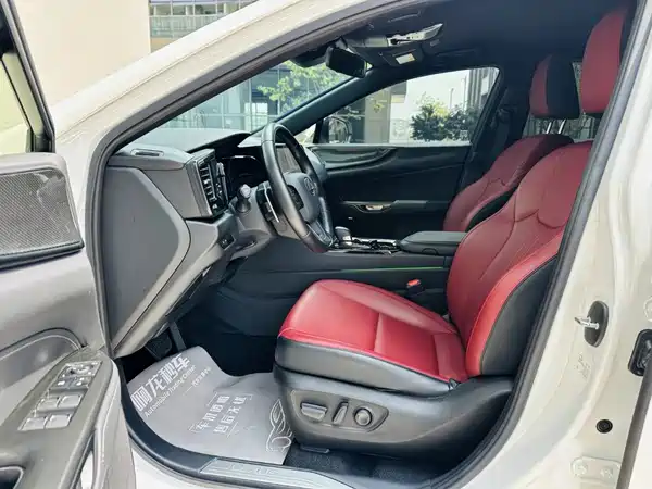Lexus NX 2024, фото 10