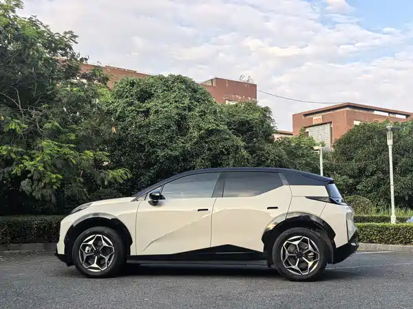 Zeekr X 2025, фото 8