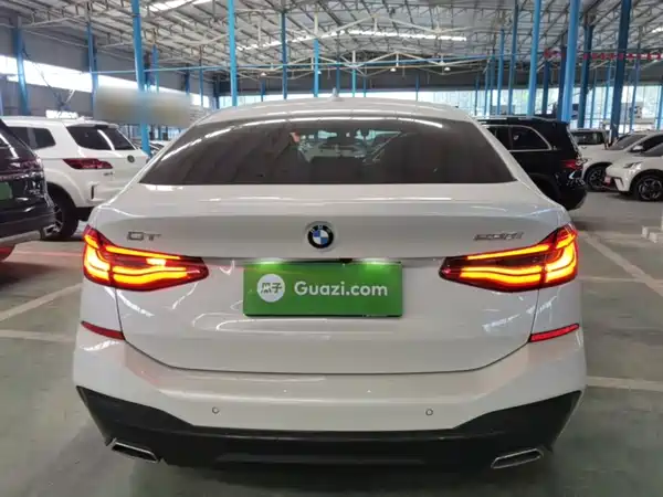 BMW 6 Series GT 2022, фото 6