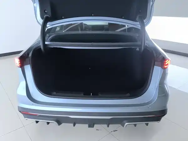 Geely Galaxy L6 2025, фото 4